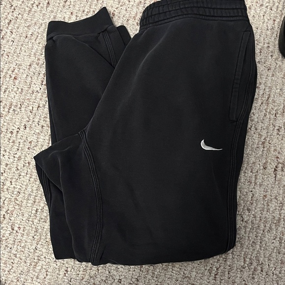Nike Black Jogger Pants size L - Picture 1 of 1
